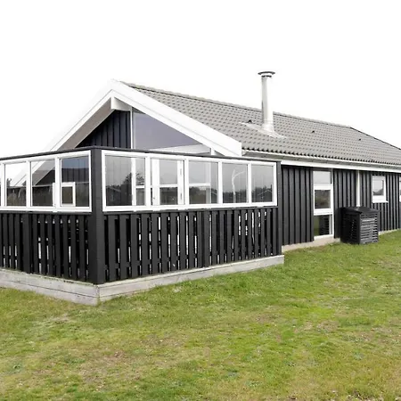 Holiday Tornby 065016
